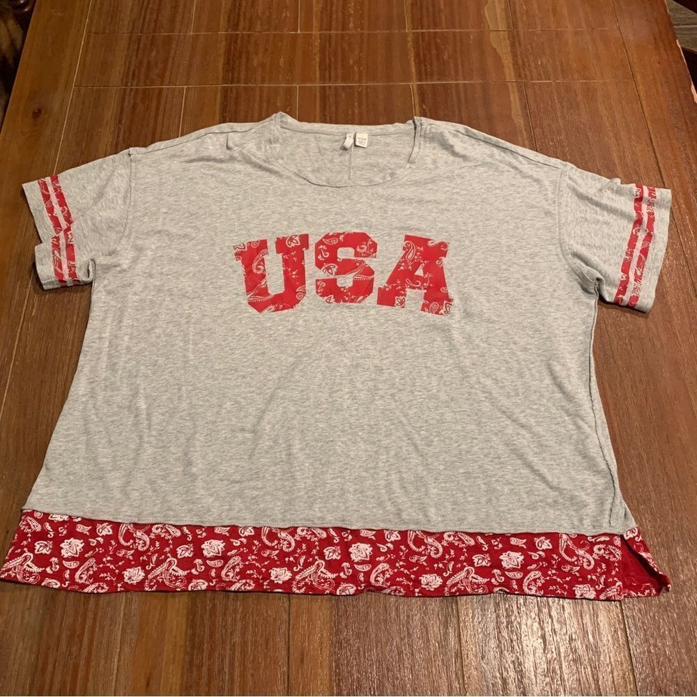 EST 1946 Women’s Plus Scoop Neck USA Paisley Bandana Print Top 18/20W